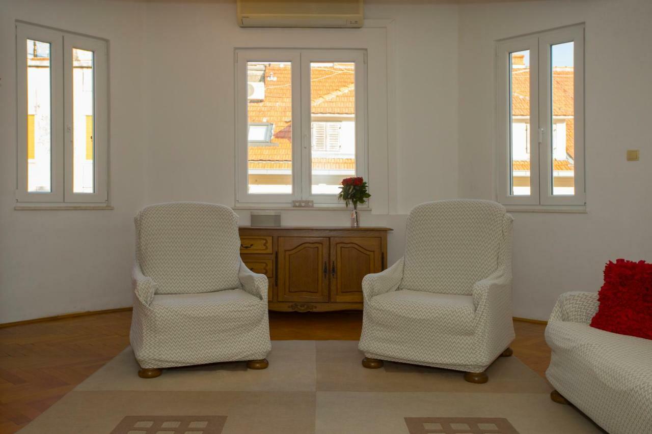 Apis Split Appartement Buitenkant foto