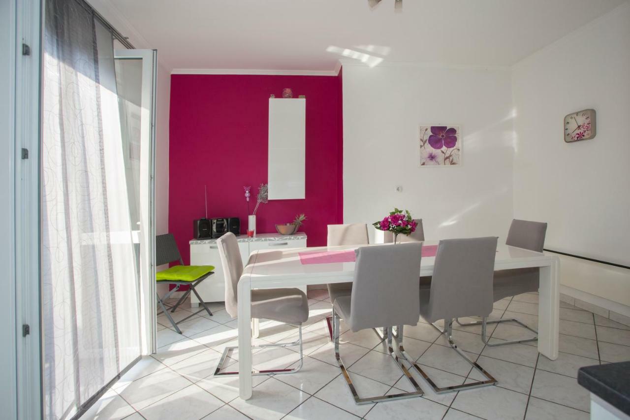 Apis Split Appartement Buitenkant foto
