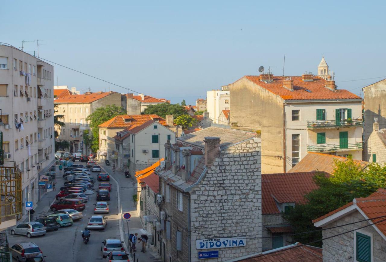 Apis Split Appartement Buitenkant foto