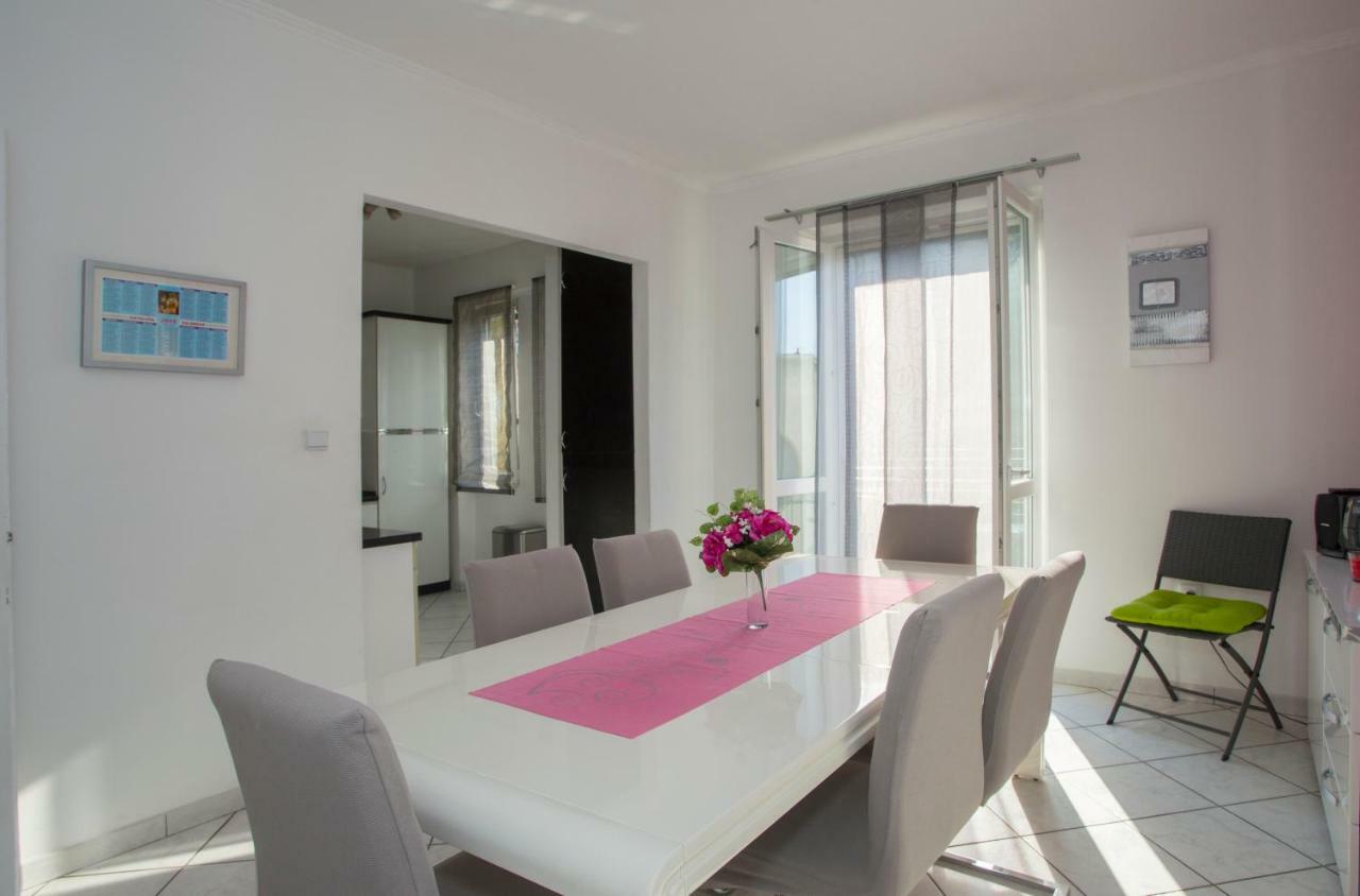 Apis Split Appartement Buitenkant foto