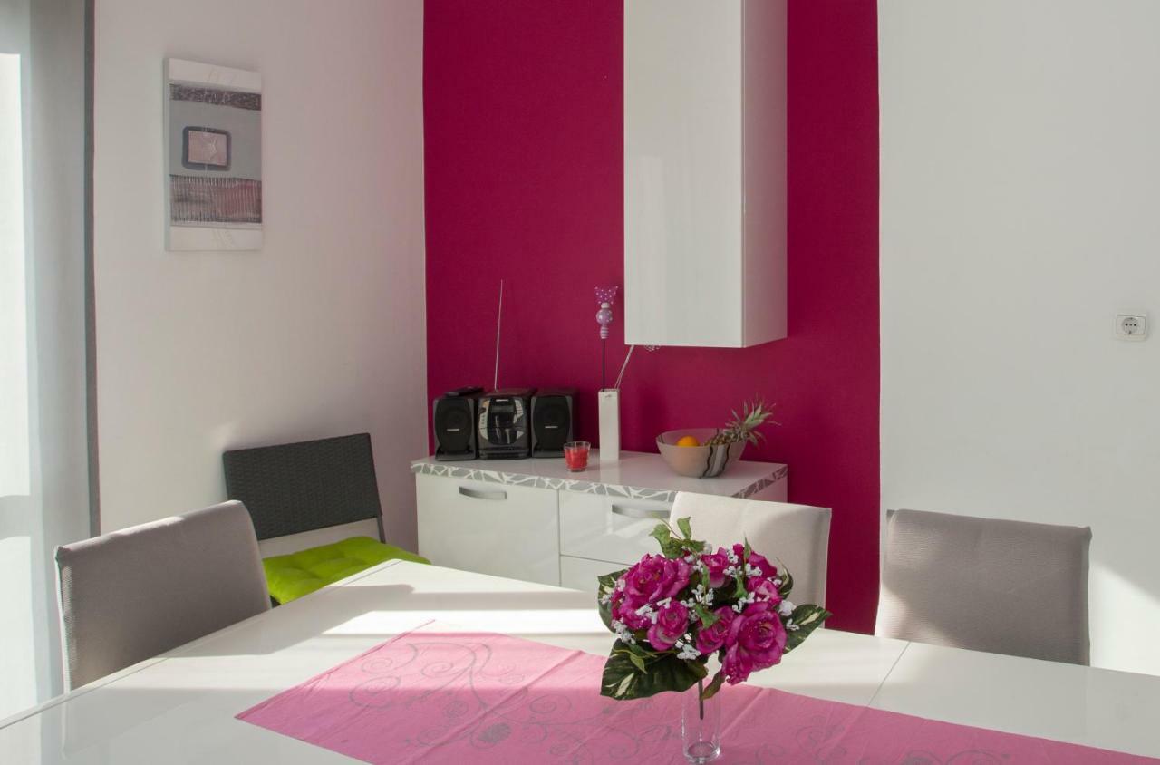 Apis Split Appartement Buitenkant foto